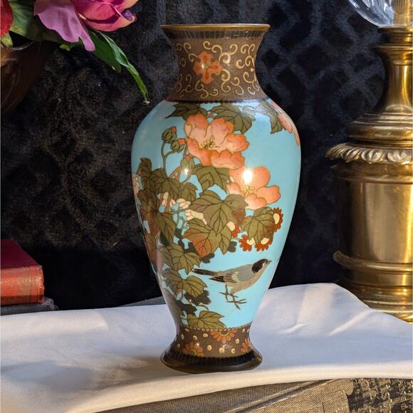 Antique 8.5" Meiji Period Japanese Cloisonné Enamel Floral Vase, Circa 1868-1912 - Picture 1 of 8